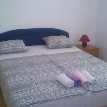In With Terrace, Air Conditioning, Wifi, Dishwasher Lejlighed