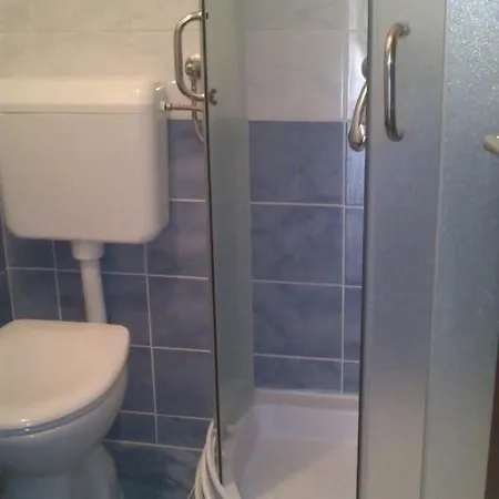 Lejlighed In With Terrace, Air Conditioning, Wifi, Dishwasher